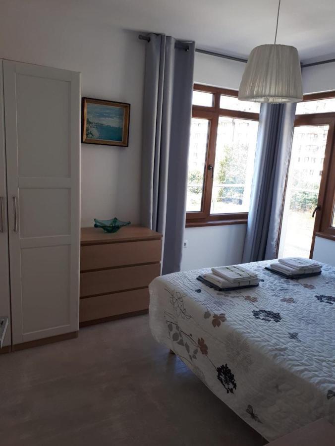 Obzor Tatyana Apartaments Bonjour Exterior foto